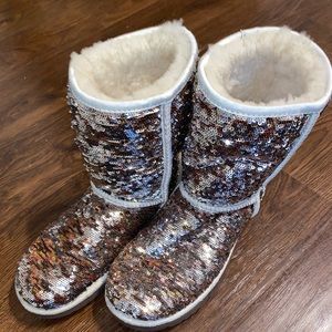 Champagne Uggs